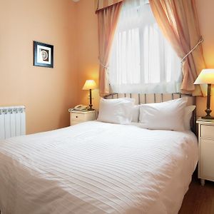 Habitación con Cama Queen